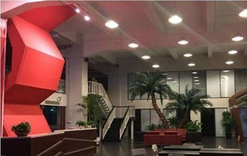 兆维工业园大堂